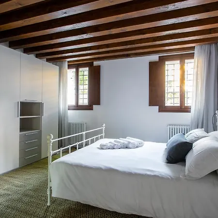 Palazzo Venere Apartment