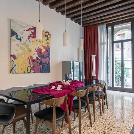 Palazzo Venere Апартаменты Венеция