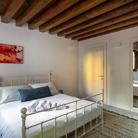 Apartment Palazzo Venere Venedig