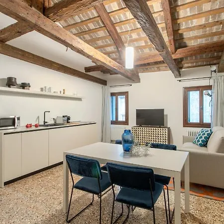Appartamento Palazzo Venere *